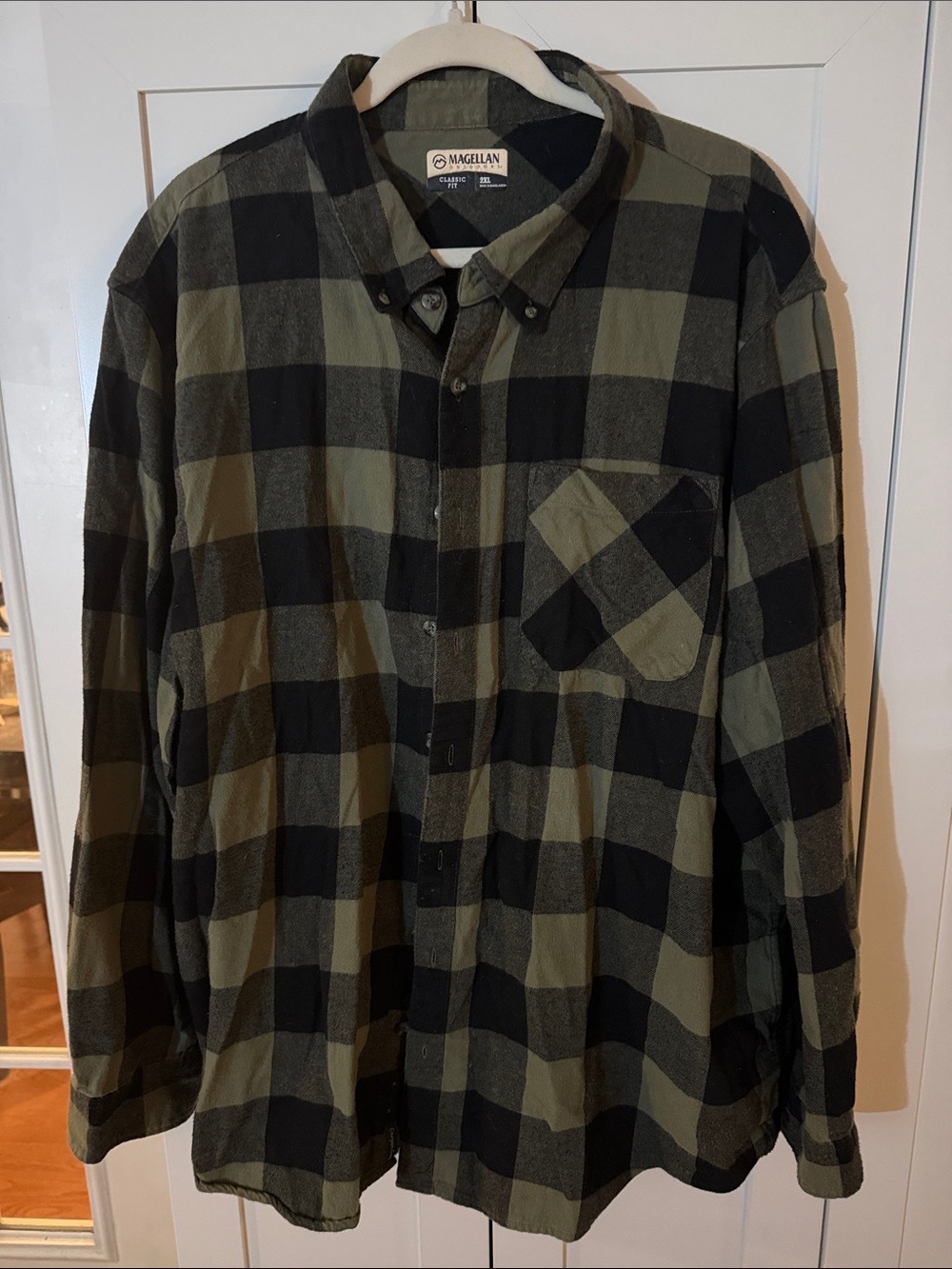 Magellan Outdoors Olive & Black Plaid Flannel Long-Sleeve Button-Up Shirt